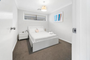 5Bed with Outdoor Spa on Cath Hill Bay